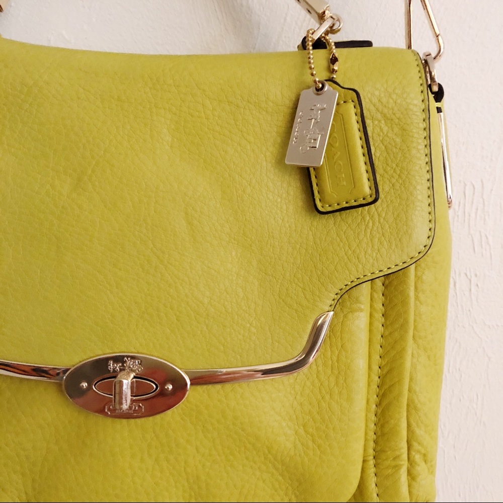 Coach purse. NWOT. - Picture 3 of 8